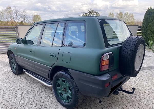Toyota RAV4 cena 19900 przebieg: 220000, rok produkcji 1998 z Kielce małe 37